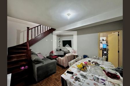 Sala de casa à venda com 2 quartos, 100m² em Campo Belo, São Paulo