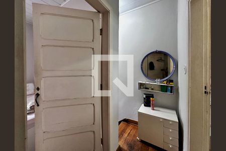 Corredor Quartos  de casa à venda com 2 quartos, 100m² em Campo Belo, São Paulo