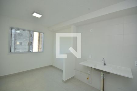 Sala/Cozinha de apartamento para alugar com 2 quartos, 32m² em Socorro, São Paulo