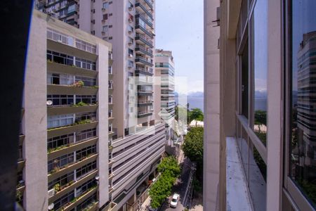 Vista da Sala de apartamento à venda com 3 quartos, 132m² em Icaraí, Niterói