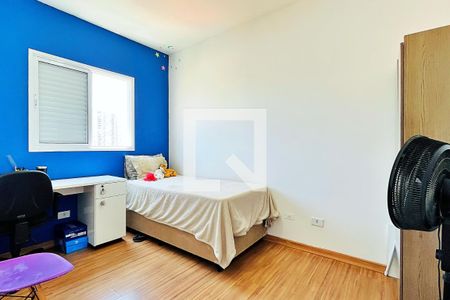 Quarto de apartamento à venda com 2 quartos, 65m² em Jardim Terezopolis, Guarulhos