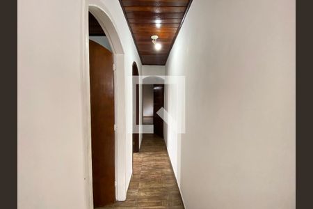 Corredor de casa para alugar com 2 quartos, 180m² em Pilares, Rio de Janeiro