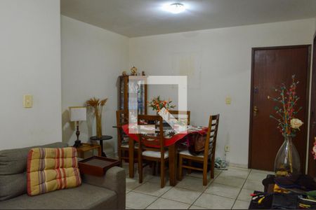 Sala de apartamento para alugar com 3 quartos, 76m² em Pechincha, Rio de Janeiro