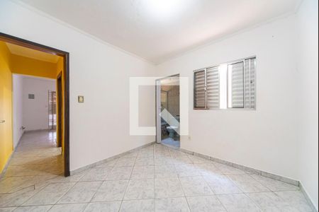 Quarto 2 de casa para alugar com 2 quartos, 120m² em Vila Palmares, Santo André