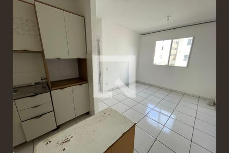 Sala de apartamento para alugar com 2 quartos, 60m² em Caxangá, Suzano