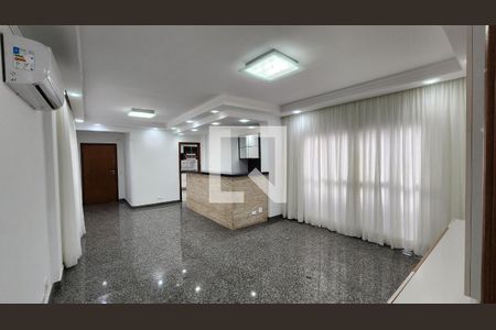 Sala de apartamento para alugar com 4 quartos, 136m² em Pompéia, Santos