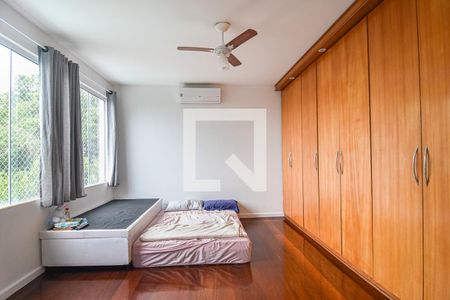 Quarto 1 de casa de condomínio à venda com 6 quartos, 360m² em Itaipu, Niterói