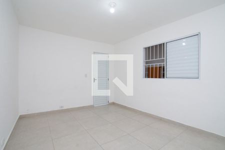 Quarto de casa para alugar com 1 quarto, 50m² em Vila Galvão, Guarulhos