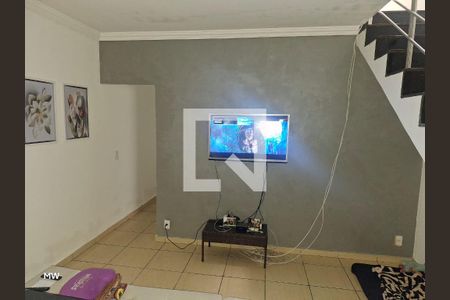 Sala de casa à venda com 3 quartos, 160m² em São João Batista, Belo Horizonte