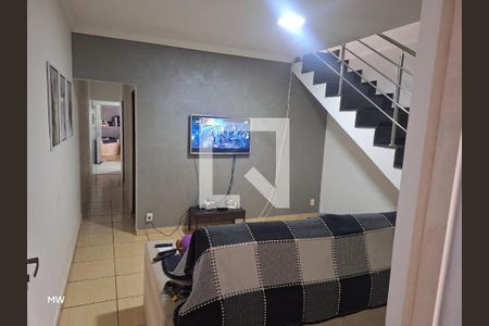 Sala de casa à venda com 3 quartos, 160m² em São João Batista, Belo Horizonte