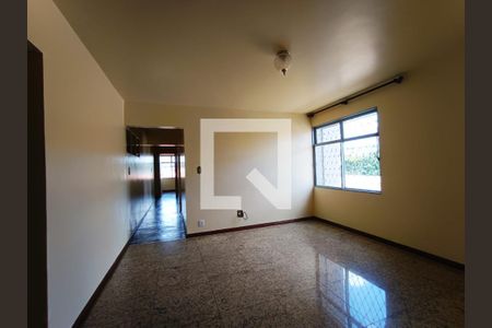 Sala 1 de apartamento para alugar com 3 quartos, 120m² em Santa Tereza, Belo Horizonte