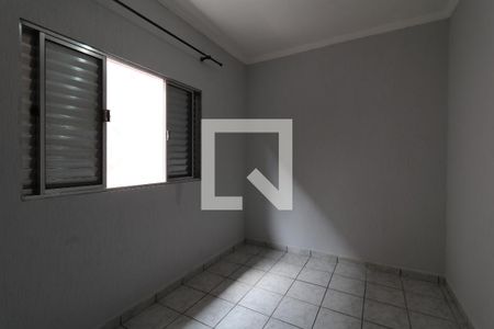 Casa da Frente - Quarto de casa para alugar com 2 quartos, 230m² em Vila Alto de Santo Andre, Santo André