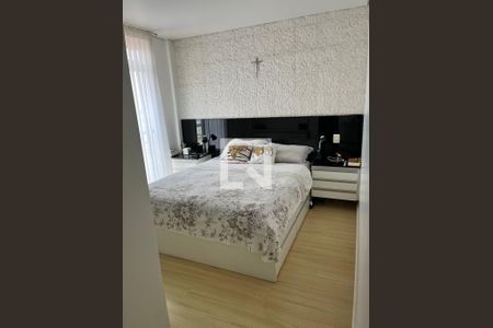 Quarto de apartamento para alugar com 5 quartos, 360m² em Itapoã, Belo Horizonte