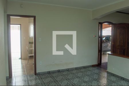 Sala de casa para alugar com 2 quartos, 300m² em Jardim Abaete, Sorocaba