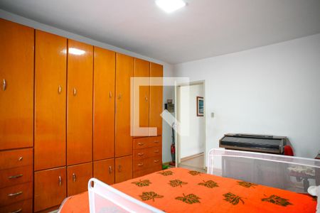 Quarto 1 de casa para alugar com 2 quartos, 120m² em Vila Moraes, São Paulo