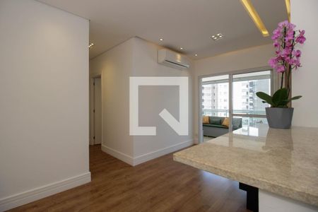 Sala de apartamento para alugar com 2 quartos, 66m² em Pinheiros, São Paulo