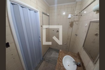 Banheiro de apartamento para alugar com 1 quarto, 69m² em Centro, São Vicente