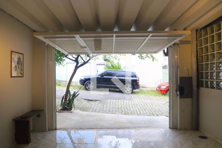 Sala/Garagem de casa para alugar com 2 quartos, 80m² em Planalto Paulista, São Paulo