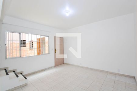 Sala de casa para alugar com 2 quartos, 100m² em Parque Continental Ii, Guarulhos