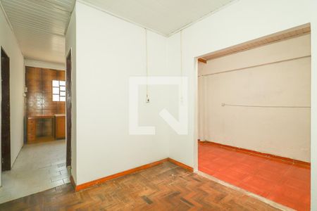 Sala de TV de casa à venda com 2 quartos, 300m² em Morro Santana, Porto Alegre