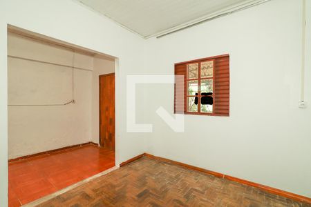 Sala de TV de casa à venda com 2 quartos, 300m² em Morro Santana, Porto Alegre