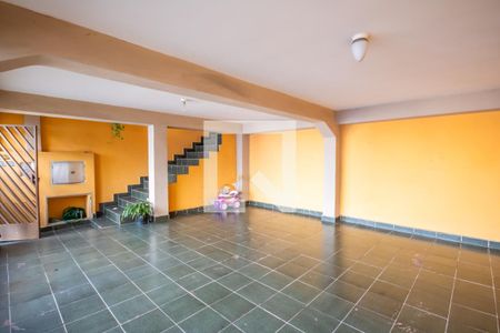 Casa à venda com 224m², 3 quartos e 3 vagas Casa à venda com 224m², 3 quartos e 3 vagasGaragem