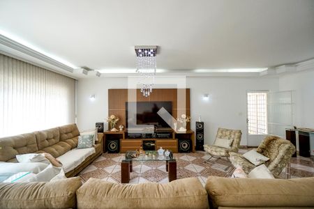 Sala de casa à venda com 5 quartos, 387m² em Vila Carrão, São Paulo