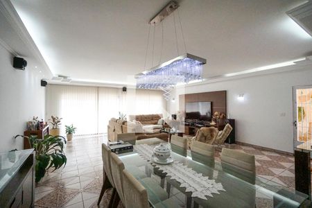 Sala de casa à venda com 5 quartos, 387m² em Vila Carrão, São Paulo