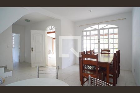 Sala de casa para alugar com 2 quartos, 110m² em Itacorubi, Florianópolis