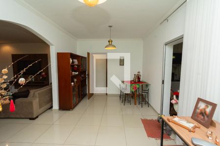 Sala de casa à venda com 3 quartos, 254m² em Fonte Grande, Contagem