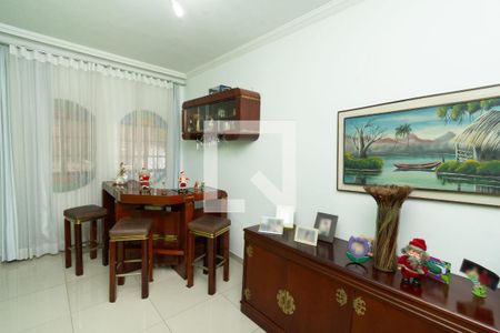 Sala de casa à venda com 3 quartos, 254m² em Fonte Grande, Contagem