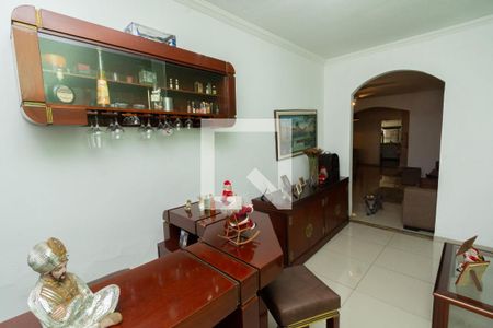 Sala de casa à venda com 3 quartos, 254m² em Fonte Grande, Contagem