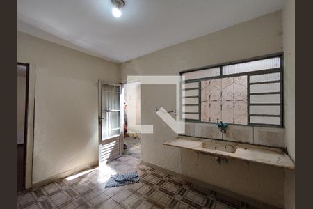 Cozinha de casa para alugar com 1 quarto, 28m² em Jardim Dayse, Ferraz de Vasconcelos