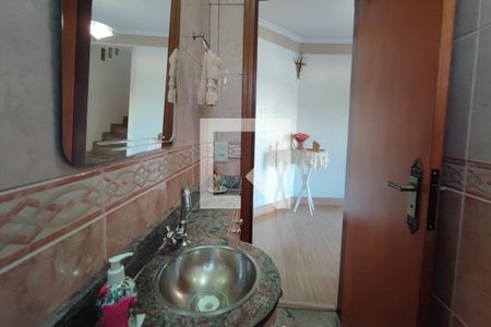 Casa à venda com 260m², 2 quartos e 4 vagas Casa à venda com 260m², 2 quartos e 4 vagasLavabo