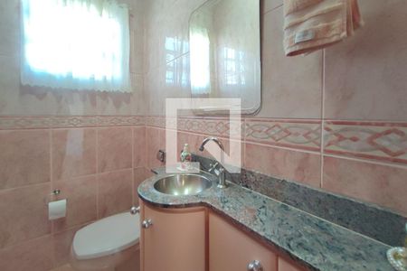 Casa à venda com 260m², 2 quartos e 4 vagas Casa à venda com 260m², 2 quartos e 4 vagasLavabo