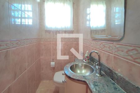 Casa à venda com 260m², 2 quartos e 4 vagas Casa à venda com 260m², 2 quartos e 4 vagasLavabo