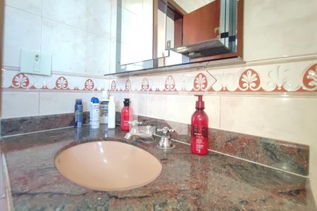 Casa à venda com 260m², 2 quartos e 4 vagas Casa à venda com 260m², 2 quartos e 4 vagasBanheiro Social