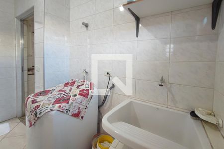 Casa à venda com 260m², 2 quartos e 4 vagas Casa à venda com 260m², 2 quartos e 4 vagasÁrea de Serviço