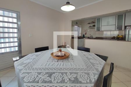 Casa à venda com 260m², 2 quartos e 4 vagas Casa à venda com 260m², 2 quartos e 4 vagasCopa