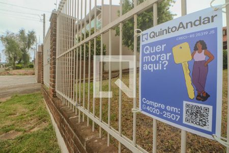 Casa à venda com 162m², 2 quartos e 4 vagas Casa à venda com 162m², 2 quartos e 4 vagasPlaquinha