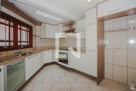 Casa à venda com 162m², 2 quartos e 4 vagas Casa à venda com 162m², 2 quartos e 4 vagasCozinha