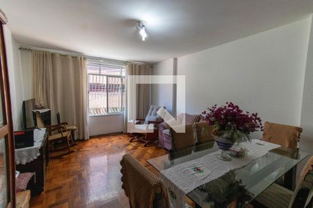 Sala de apartamento para alugar com 3 quartos, 110m² em Santa Rosa, Niterói