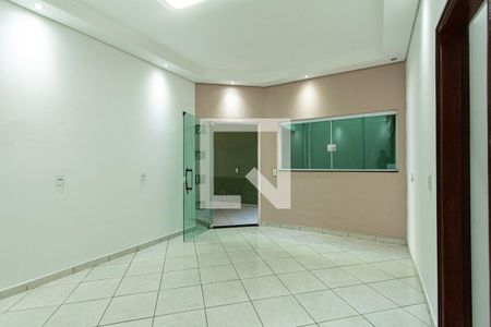 Casa para alugar com 4 quartos, 215m² em Jardim Wanel Ville V, Sorocaba