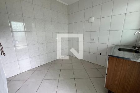 Cozinha de casa para alugar com 2 quartos, 65m² em Vila Amorim, Suzano