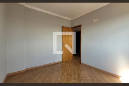 Quarto de apartamento à venda com 3 quartos, 124m² em Parque das Nações, Santo André