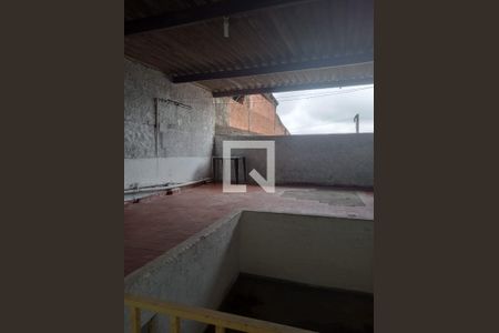 Área Externa de casa para alugar com 2 quartos, 148m² em Taboão, Diadema