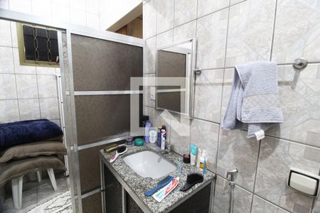 Banheiro do Quarto 1 de casa para alugar com 3 quartos, 270m² em Tibery, Uberlândia