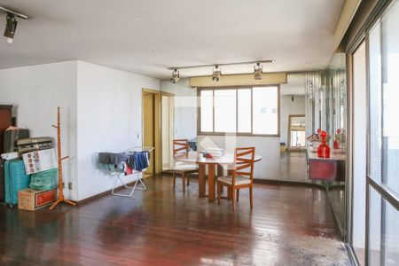 Sala de apartamento à venda com 3 quartos, 220m² em Perdizes, São Paulo