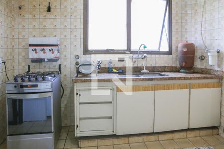 Apartamento para alugar com 220m², 3 quartos e 2 vagas Apartamento para alugar com 220m², 3 quartos e 2 vagasCozinha
