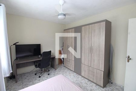 Quarto 1 de casa para alugar com 2 quartos, 95m² em Marechal Hermes, Rio de Janeiro